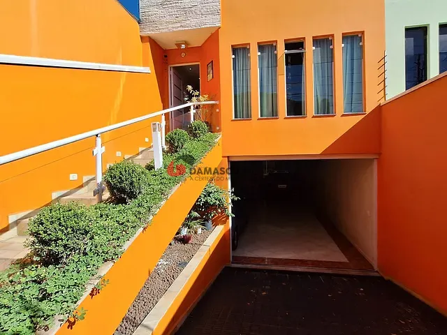 Sobrado 3 quartos e 5 banheiros, à venda, no bairro Parque das Nações em Santo André