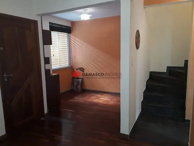 Sobrado 3 quartos e 2 banheiros, à venda, no bairro Campestre em Santo André