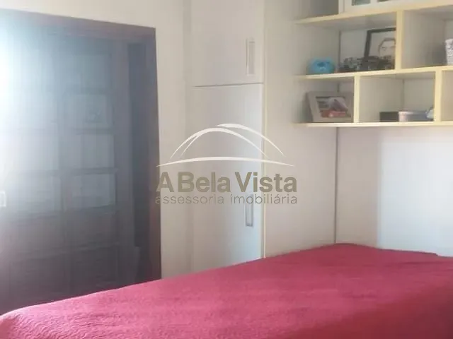 Sobrado com 250m² 3 quartos e 2 banheiros, à venda, no bairro Jardim D'abril em Osasco