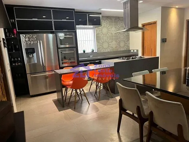 Sobrado com 272m² 3 quartos e 4 banheiros, à venda, no bairro Vila Carrão em São Paulo