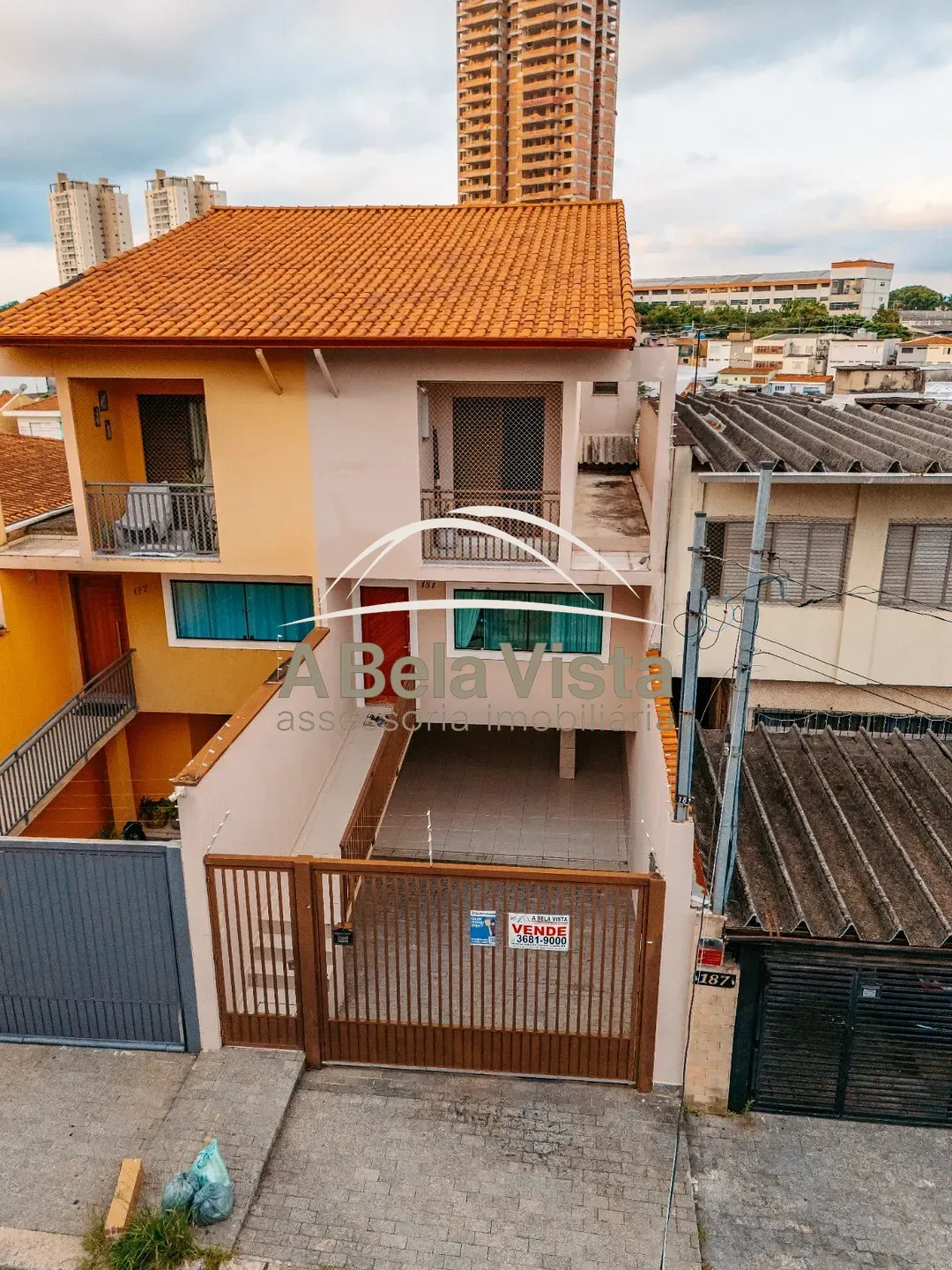 Sobrado, 3 quartos, 220 m² - Foto 2