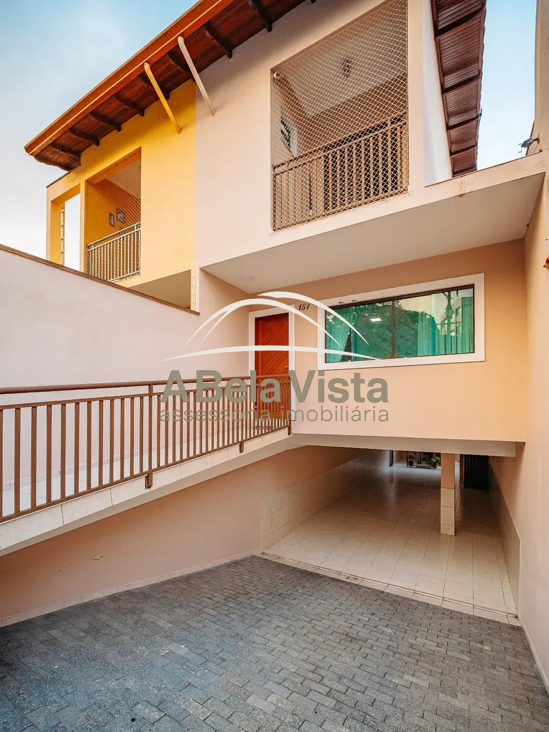 Sobrado, 3 quartos, 220 m² - Foto 1