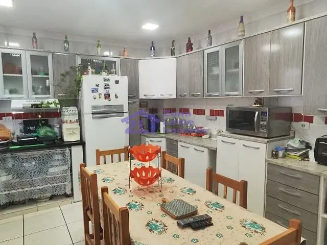 Sobrado com 250m² 3 quartos e 2 banheiros, à venda, no bairro Jardim Vila Formosa em São Paulo