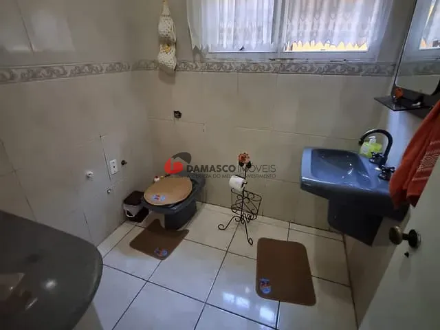 Sobrado com 210m² 3 quartos e 3 banheiros, para alugar, no bairro Prosperidade em São Caetano do Sul