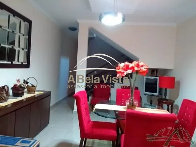 Sobrado com 125m² 4 quartos e 2 banheiros, à venda, no bairro Bussocaba em Osasco