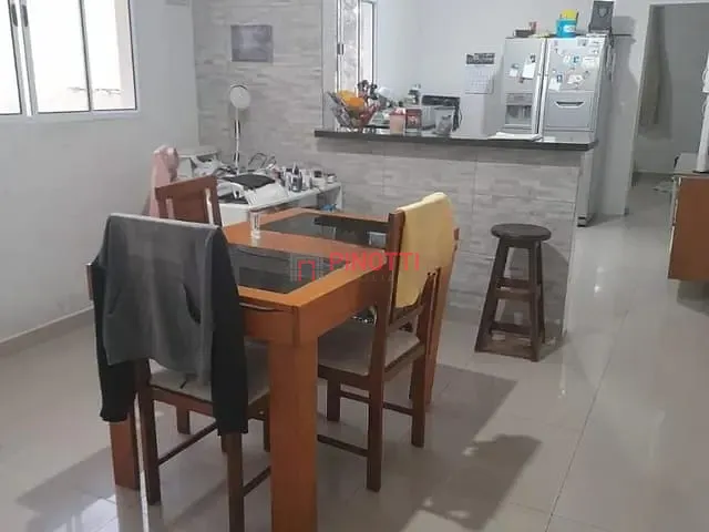 Sobrado 2 quartos e 1 banheiro, à venda, no bairro Jardim Trieste em São Bernardo do Campo