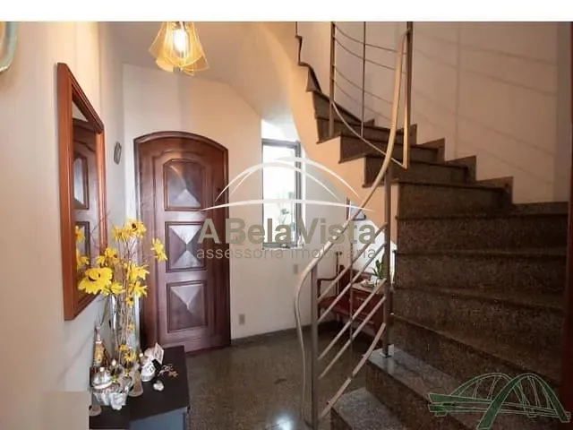 Sobrado com 195m² 3 quartos e 2 banheiros, à venda, no bairro Vila Campesina em Osasco
