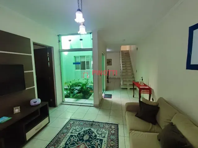 Sobrado 3 quartos e 2 banheiros, à venda, no bairro Parque Selecta(Montanhão) em São Bernardo do Campo