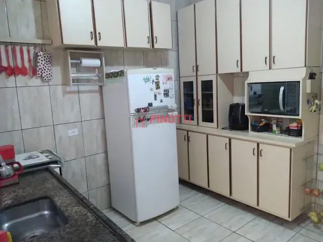 Sobrado 2 quartos e 1 banheiro, à venda, no bairro Baeta Neves em São Bernardo do Campo