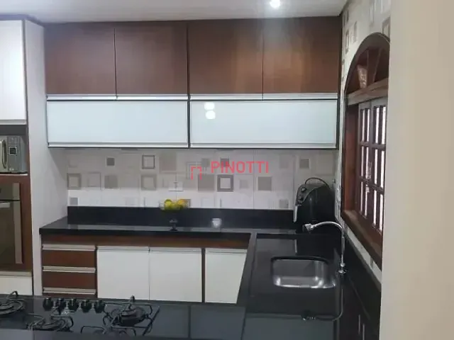 Sobrado 3 quartos e 4 banheiros, à venda, no bairro Chácara Sambura em São Bernardo do Campo