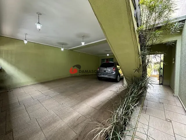 Sobrado com 312m² 3 quartos e 5 banheiros, para alugar, no bairro Olímpico em São Caetano do Sul