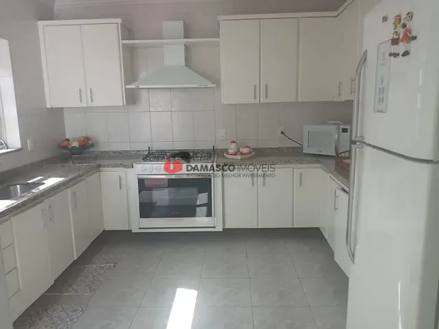 Sobrado com 272m² 3 quartos e 4 banheiros, à venda, no bairro Osvaldo Cruz em São Caetano do Sul