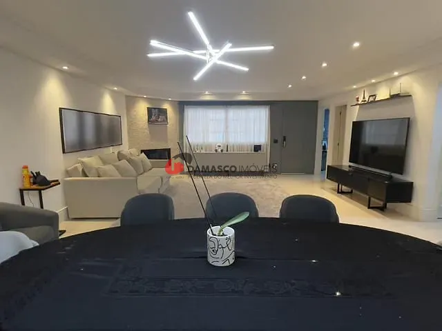 Sobrado com 320m² 3 quartos e 5 banheiros, à venda, no bairro Mauá em São Caetano do Sul