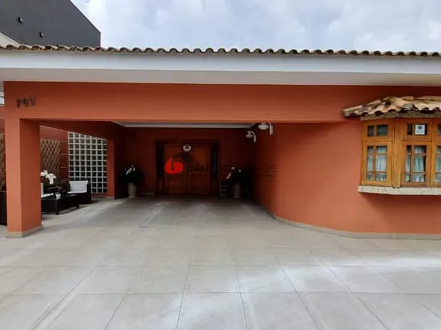 Sobrado 4 quartos e 4 banheiros, à venda, no bairro Jardim São Caetano em São Caetano do Sul