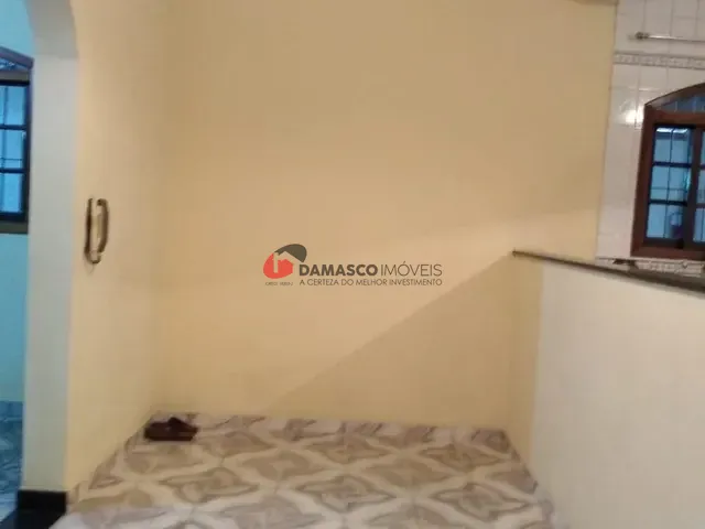 Sobrado 4 quartos e 3 banheiros, à venda, no bairro Vila Guarani em Santo André