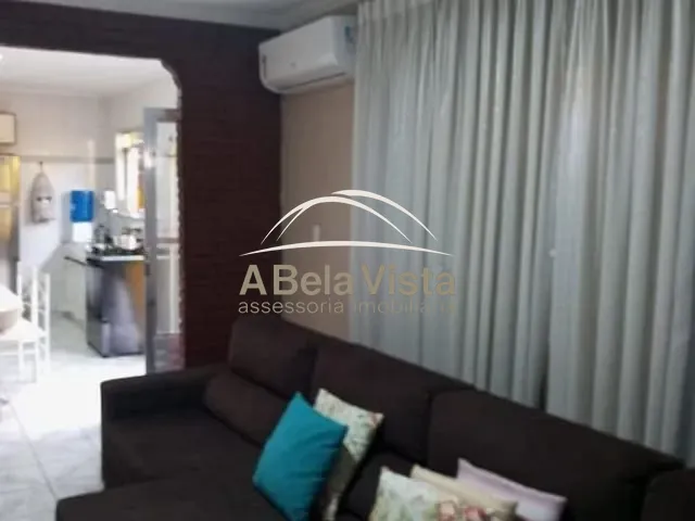 Sobrado com 125m² 3 quartos e 2 banheiros, à venda, no bairro Padroeira em Osasco