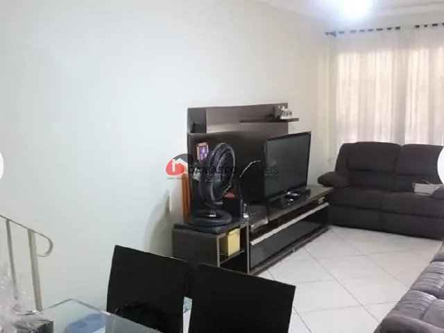 Sobrado 2 quartos e 2 banheiros, à venda, no bairro Olímpico em São Caetano do Sul