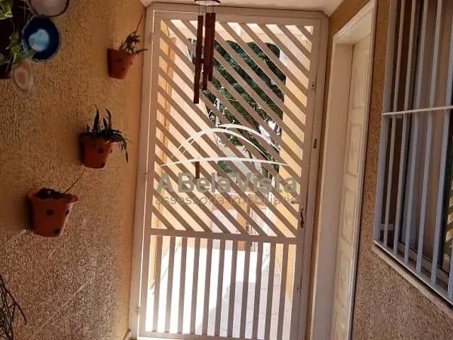 Sobrado com 227m² 3 quartos e 4 banheiros, à venda, no bairro Km 18 em Osasco