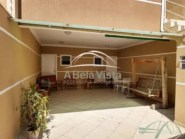 Sobrado com 227m² 3 quartos e 4 banheiros, à venda, no bairro Km 18 em Osasco