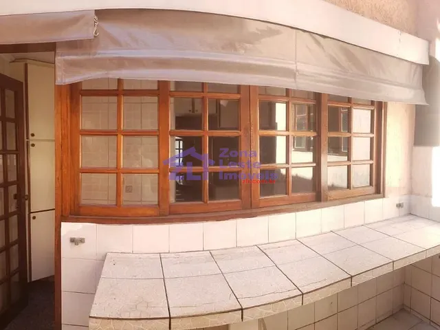 Sobrado com 280m² 4 quartos e 3 banheiros, à venda, no bairro Cidade Centenário em São Paulo