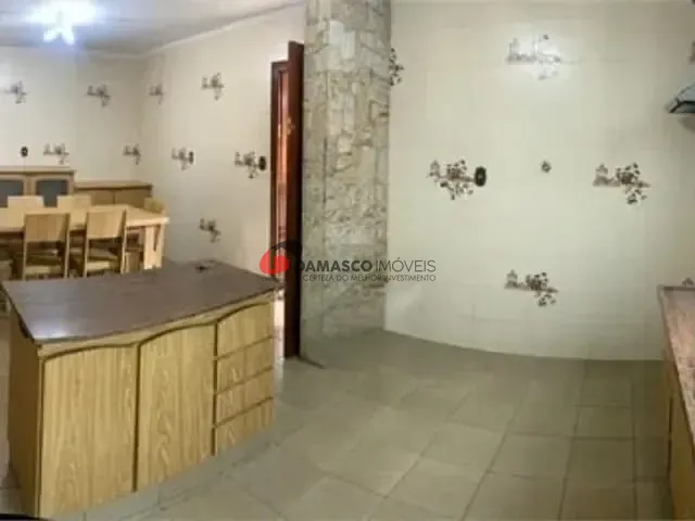 Sobrado com 220m² 3 quartos e 2 banheiros, à venda, no bairro Barcelona em São Caetano do Sul
