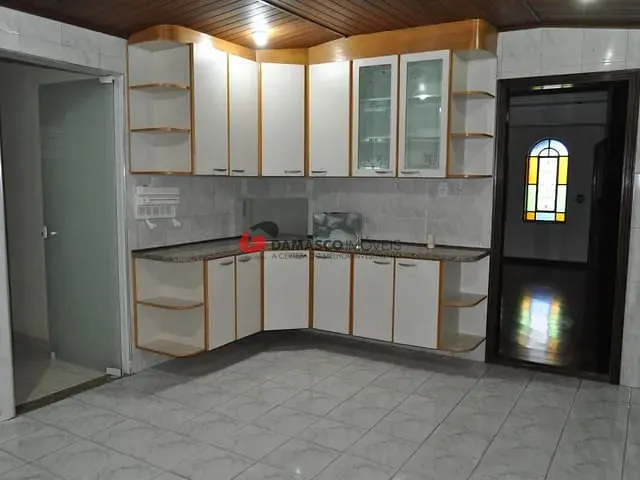 Sobrado 4 quartos e 2 banheiros, para alugar, no bairro Vila Valparaíso em Santo André