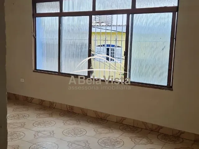 Sobrado com 125m² 3 quartos e 1 banheiro, à venda, no bairro Padroeira em Osasco