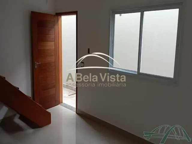 Sobrado 2 quartos e 2 banheiros, à venda, no bairro Bela Vista em Osasco