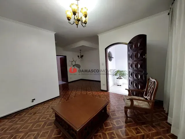 Sobrado com 252m² 4 quartos e 5 banheiros, para alugar, no bairro Santa Paula em São Caetano do Sul