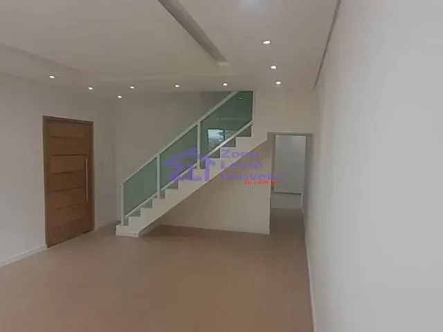 Sobrado com 250m² 3 quartos e 2 banheiros, à venda, no bairro Vila Monumento em São Paulo