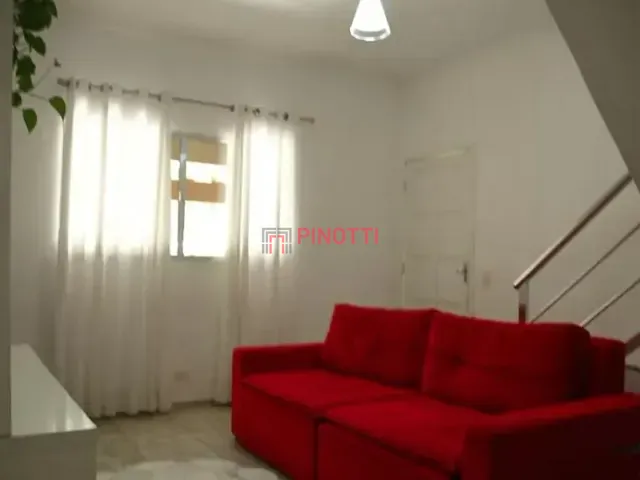Sobrado 2 quartos e 2 banheiros, à venda, no bairro Alves Dias em São Bernardo do Campo