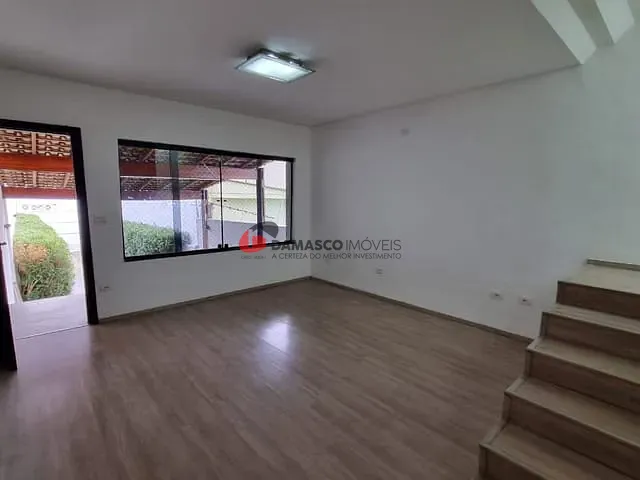 Sobrado 3 quartos e 2 banheiros, à venda, no bairro Santa Maria em São Caetano do Sul