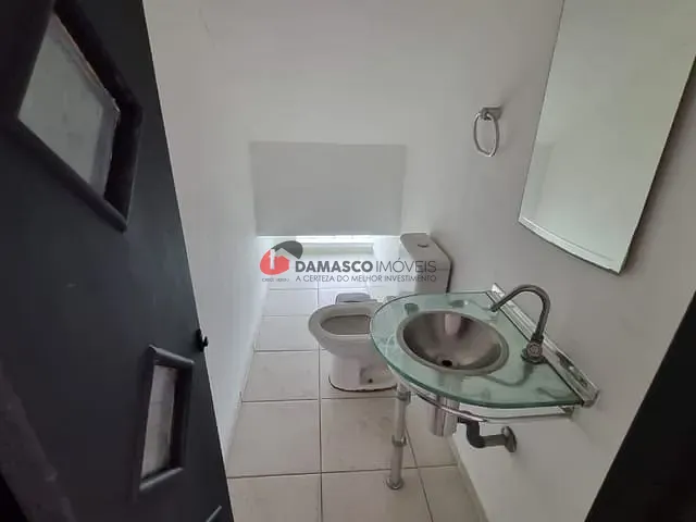 Sobrado 3 quartos e 2 banheiros, à venda, no bairro Santa Maria em São Caetano do Sul