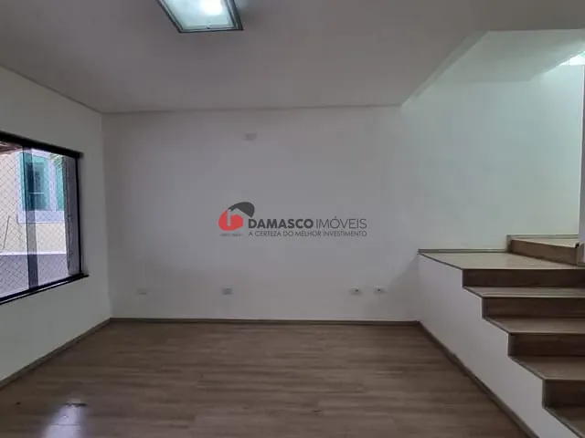 Sobrado 3 quartos e 2 banheiros, à venda, no bairro Santa Maria em São Caetano do Sul