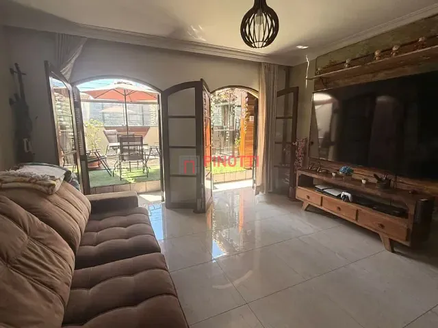 Sobrado 3 quartos e 4 banheiros, à venda, no bairro Nova Petrópolis em São Bernardo do Campo