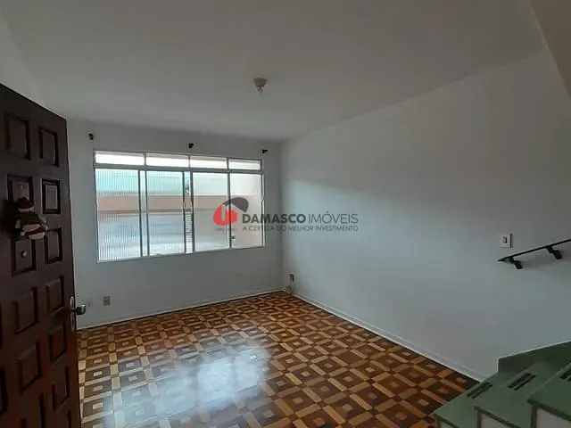 Sobrado 3 quartos e 2 banheiros, para alugar, no bairro Santa Paula em São Caetano do Sul