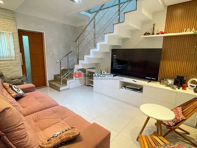 Sobrado 3 quartos e 2 banheiros, à venda, no bairro Osvaldo Cruz em São Caetano do Sul