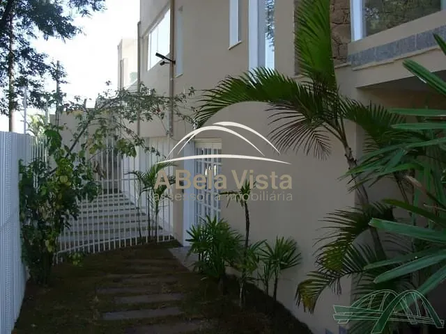 Sobrado com 680m² 4 quartos e 6 banheiros, à venda, no bairro Adalgisa em Osasco