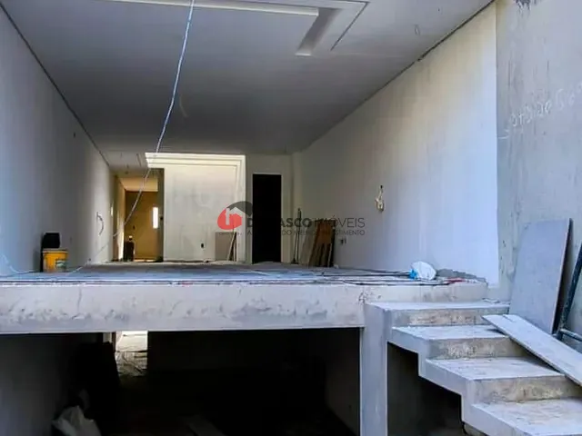 Sobrado 3 quartos e 5 banheiros, à venda, no bairro Cerâmica em São Caetano do Sul