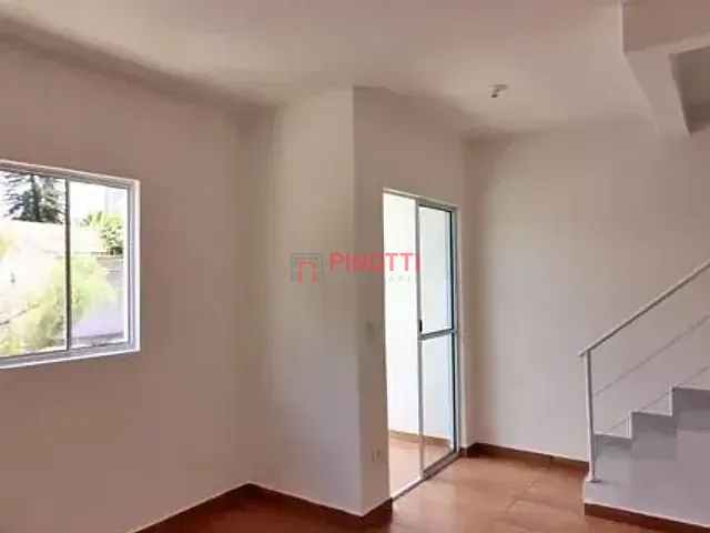 Sobrado 2 quartos e 2 banheiros, à venda, no bairro Nova Petrópolis em São Bernardo do Campo