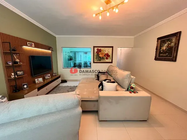 Sobrado com 168m² 3 quartos e 4 banheiros, à venda, no bairro Santa Maria em São Caetano do Sul