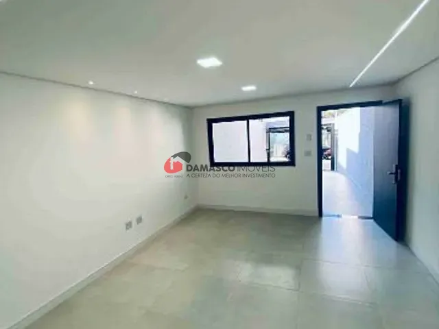 Sobrado 3 quartos e 2 banheiros, à venda, no bairro Vila Zelina em São Paulo