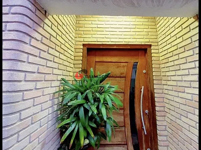 Sobrado 4 quartos e 5 banheiros, à venda, no bairro Vila Tavares em Mauá