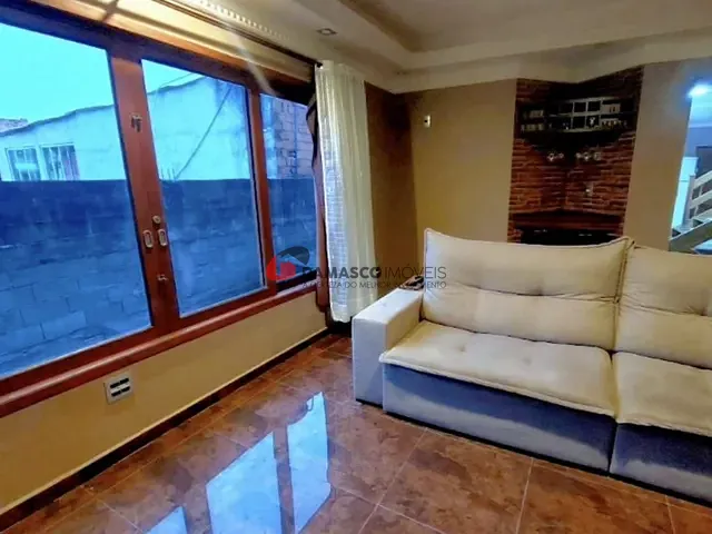 Sobrado 4 quartos e 5 banheiros, à venda, no bairro Vila Tavares em Mauá