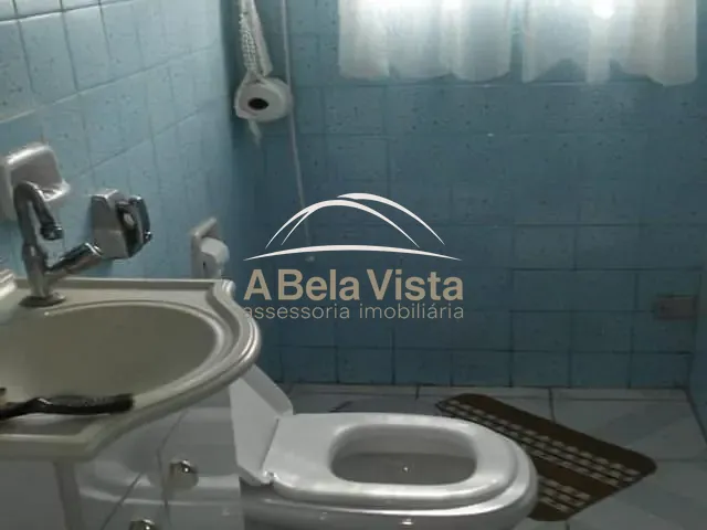 Sobrado com 250m² 3 quartos e 2 banheiros, à venda, no bairro Jaguaribe em Osasco