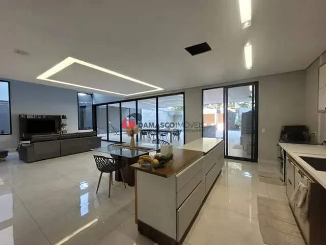 Sobrado 4 quartos e 7 banheiros, à venda, no bairro Jardim São Caetano em São Caetano do Sul