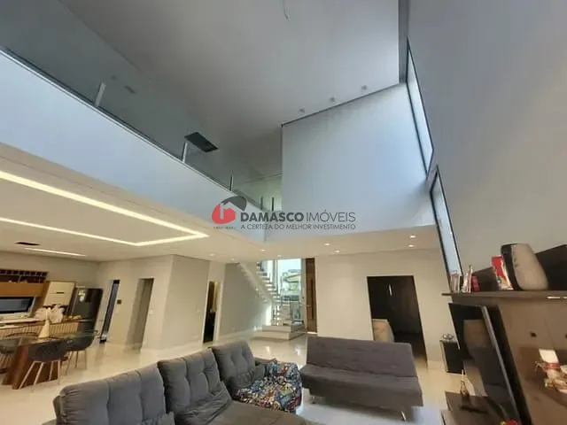 Sobrado 4 quartos e 7 banheiros, à venda, no bairro Jardim São Caetano em São Caetano do Sul