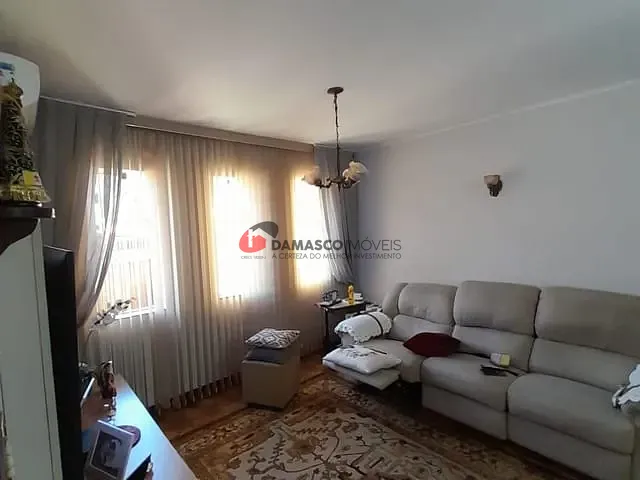 Sobrado com 217m² 4 quartos e 1 banheiro, à venda, no bairro Baeta Neves em São Bernardo do Campo