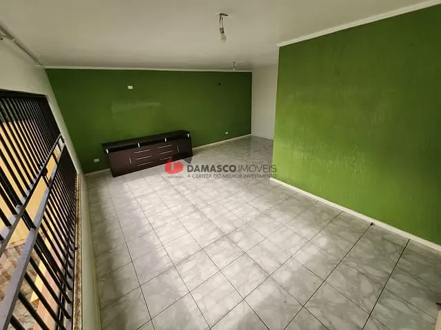 Sobrado 5 quartos e 4 banheiros, à venda, no bairro Campestre em Santo André