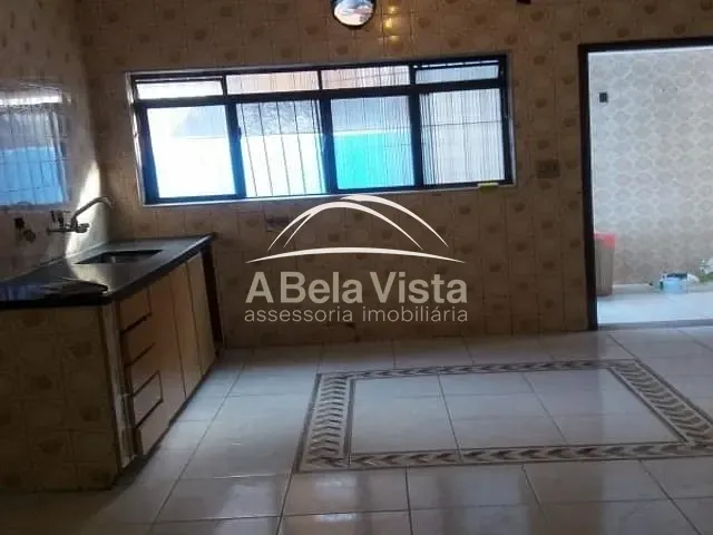 Sobrado com 250m² 3 quartos e 1 banheiro, à venda, no bairro Jardim das Flores em Osasco